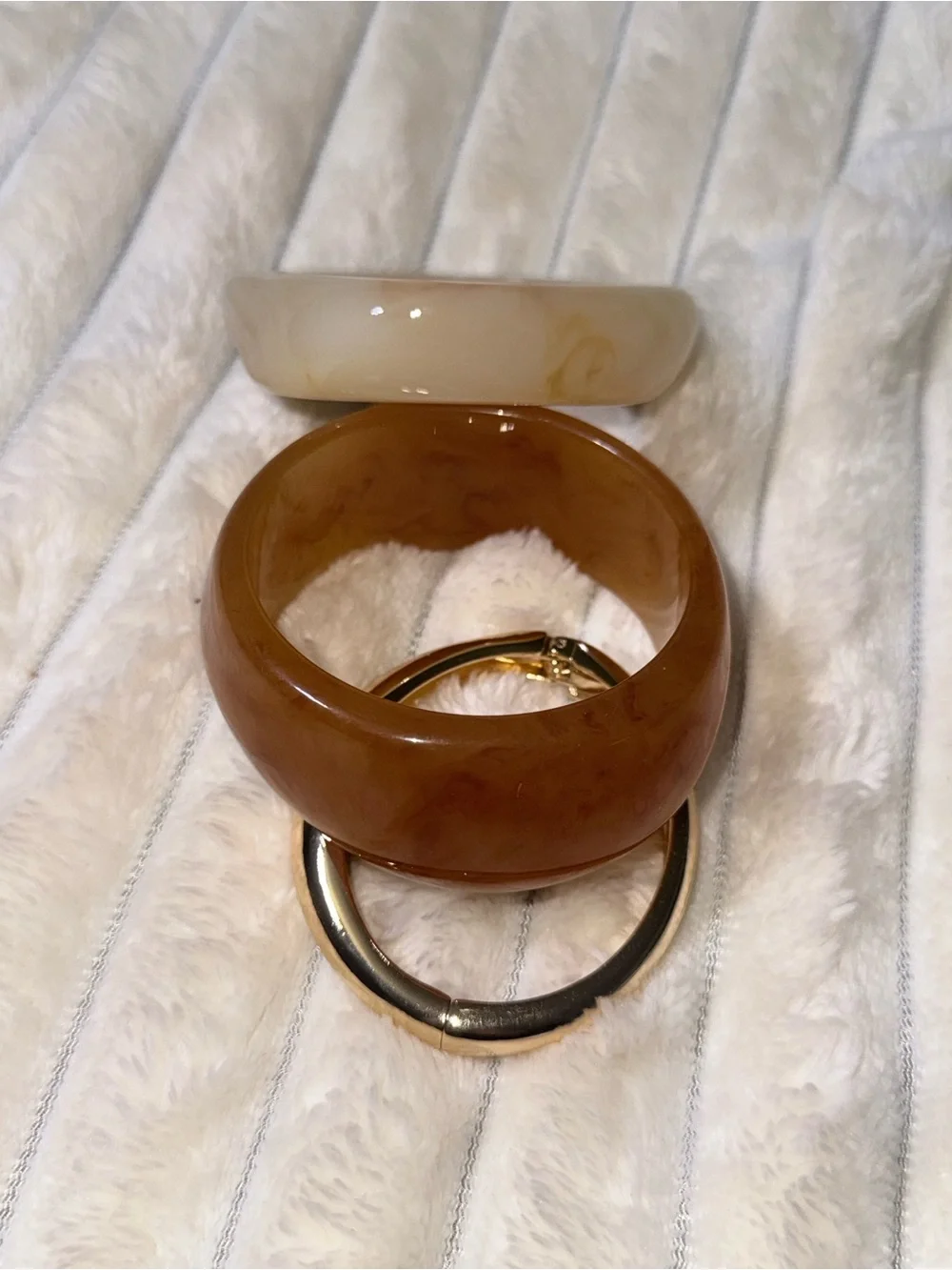 Stackable Resin and Metal Bracelet Set - Brown and Cream Colors